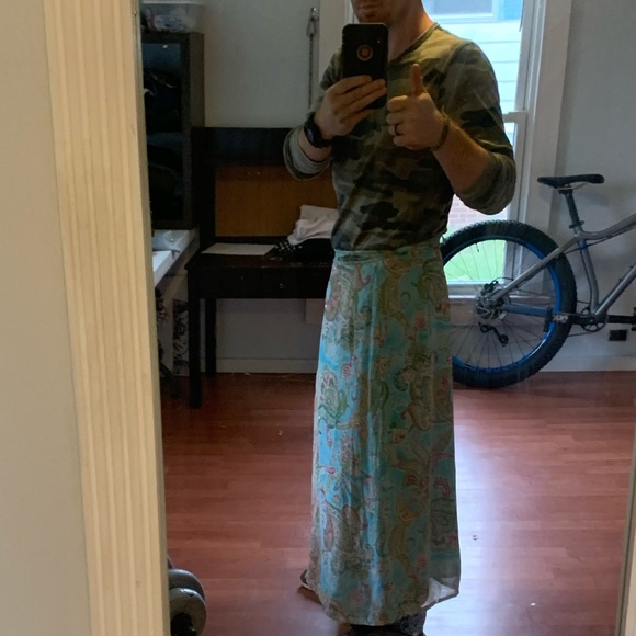 💃🏽Derhy wrap skirt 💃🏽 - Picture 4 of 4